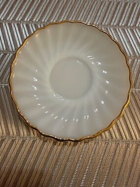 ANCHOR HOCKING FIRE KING GOLD RIM SCALLOP SWIRL SAUCERS (SET OF 4)